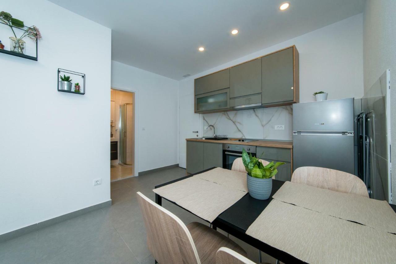Apartmani Spiline Baška Voda Exterior foto